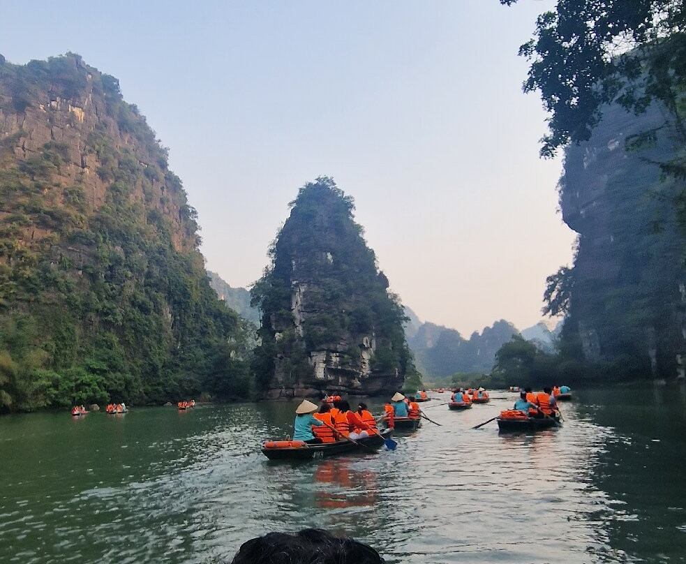 Go Asia Travel-Long Bien必去景点