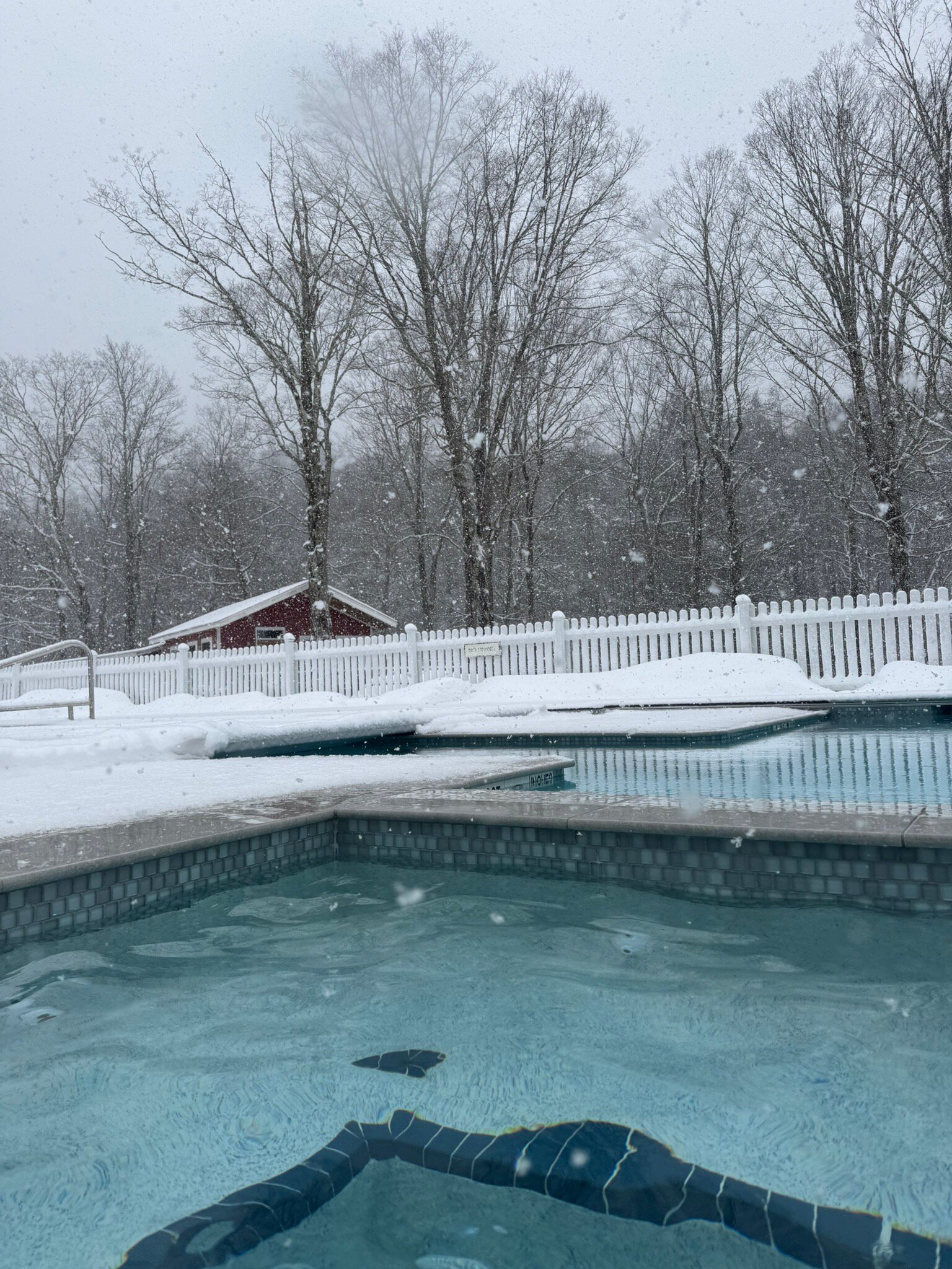 Full Moon Resort-官方