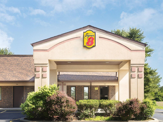 Assumption酒店住宿-Super 8 by Wyndham Taylorville IL