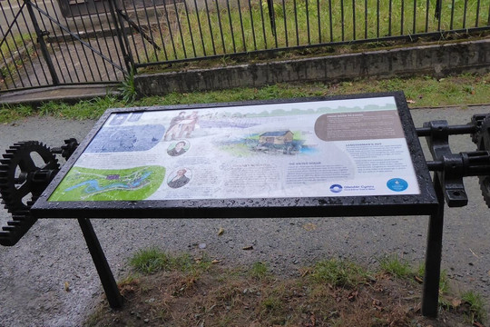 Llangollen and the Horseshoe Falls-兰戈伦必去景点