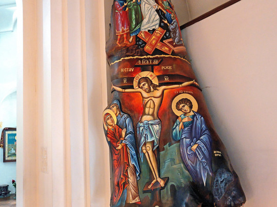 Temple of The Holy Martyr Aleksey-彼得霍夫必去景点