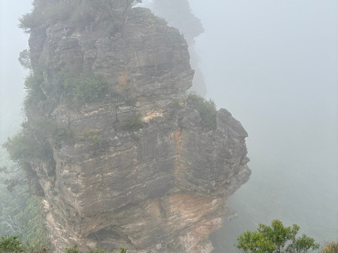 三姐妹峰缆车-卡通巴必去景点