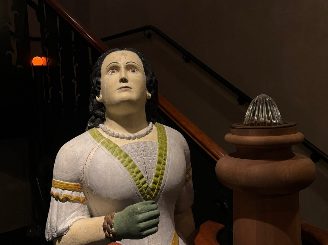 拉美峡湾酒店主图