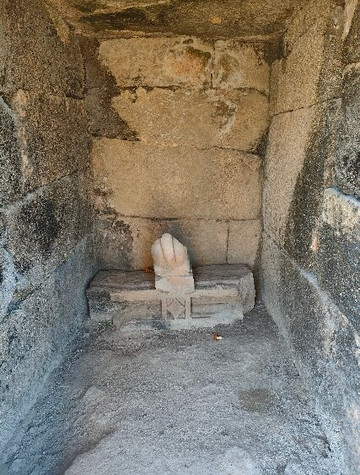 Chausath Yogini Temple-卡修拉荷必去景点