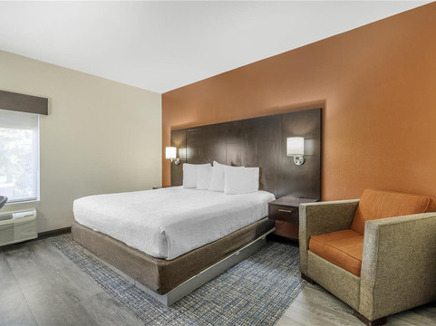 贝斯特韦斯特优质里之山峰套房酒店