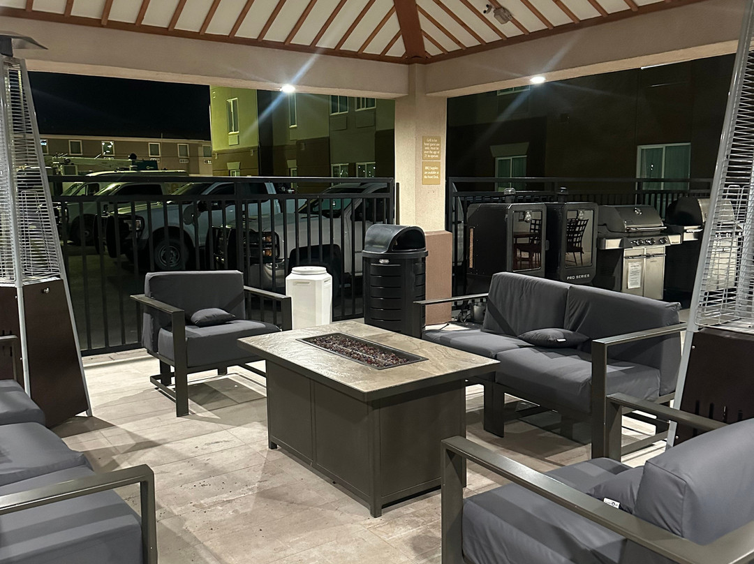 卡尔斯巴德Candlewood Suites主图