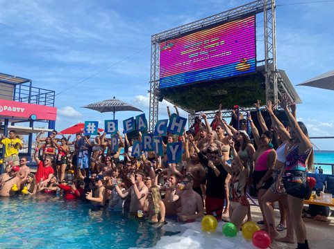 Beach Party Coco Bongo-坎昆必去景点