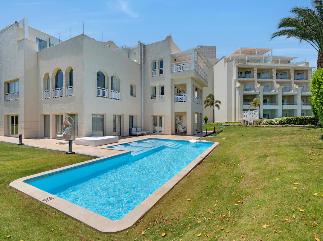 赫尔格达纯时尚生活施柏阁酒店主图