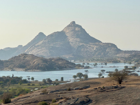 BOUT INDIA TOURS-斋蒲尔必去景点