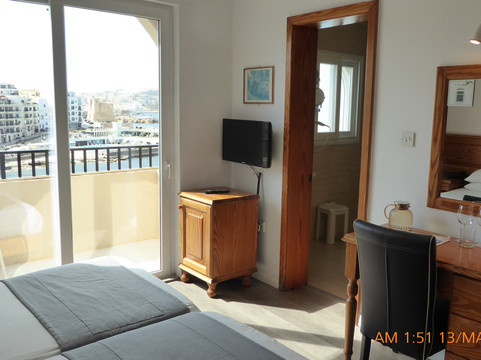 吉利乌海港酒店主图