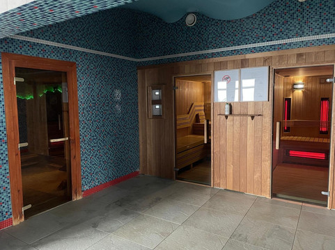 沃茵斯基Spa酒店主图