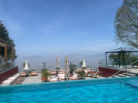 露台度假村及水疗中心主图