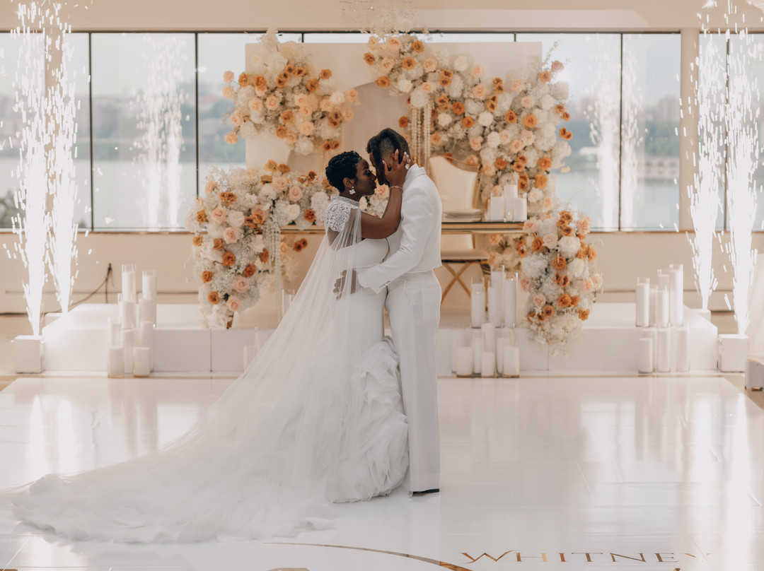 Riverview Ballroom Wedding Venue in New Jersey-Cliffside Park必去景点