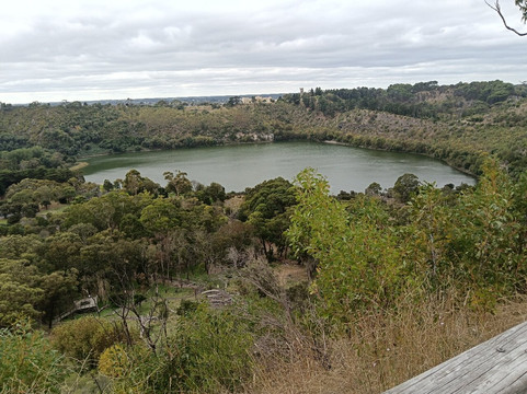 Valley Lake/ketla Malpi-芒特甘比尔必去景点