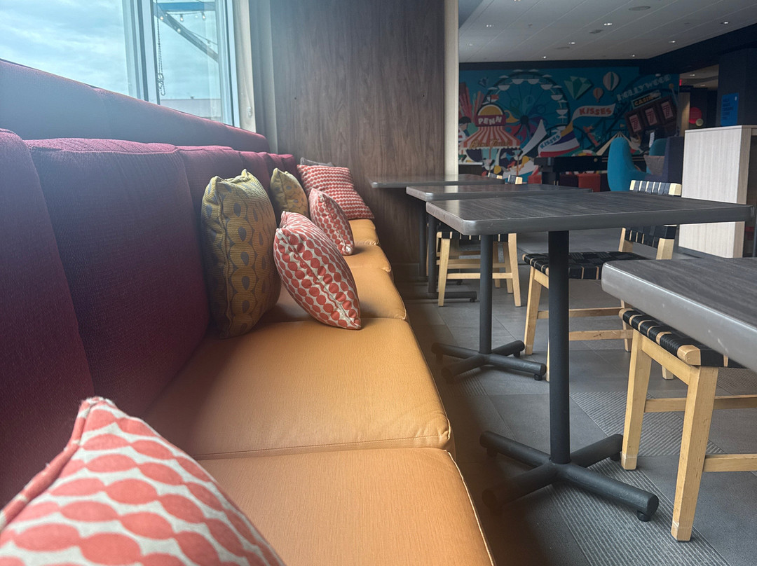 格兰特维尔希尔顿Tru酒店主图