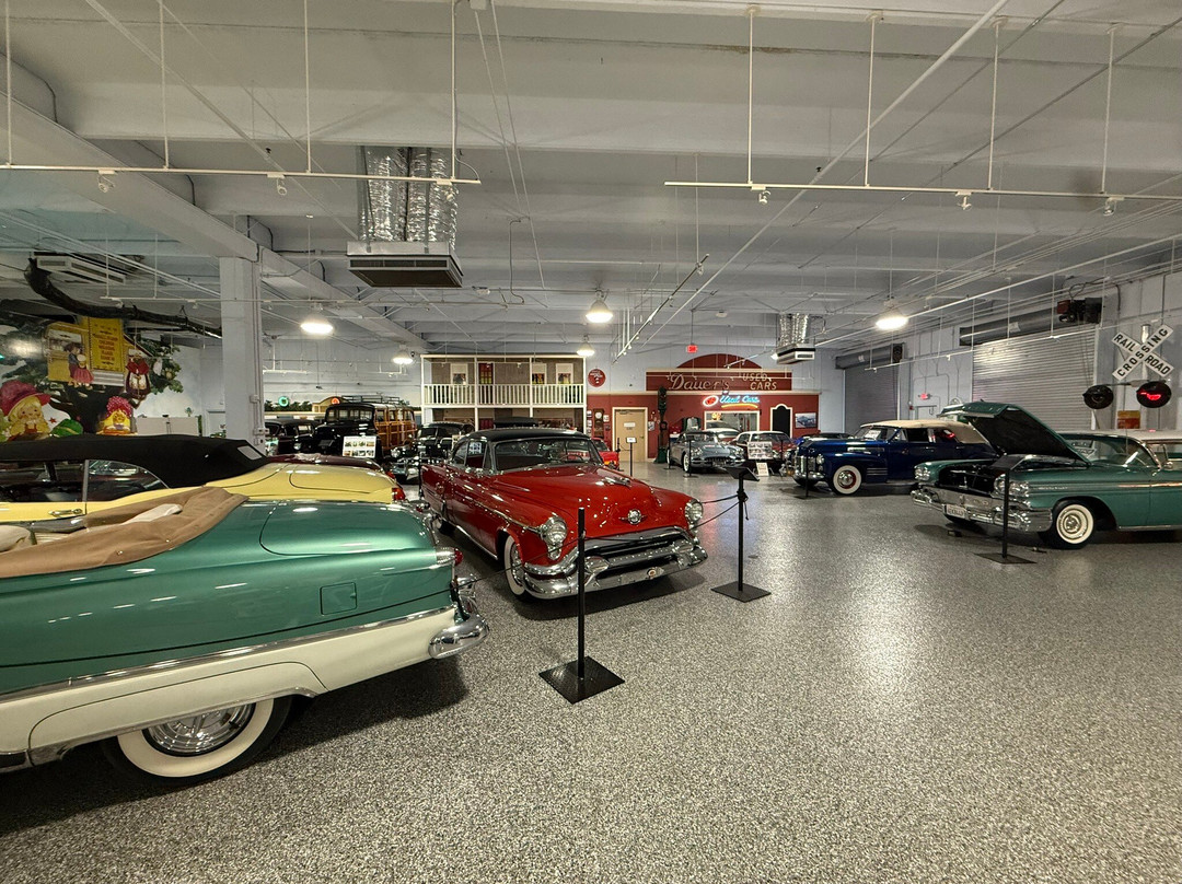 Dauer Museum Of Classic Cars-森赖斯必去景点