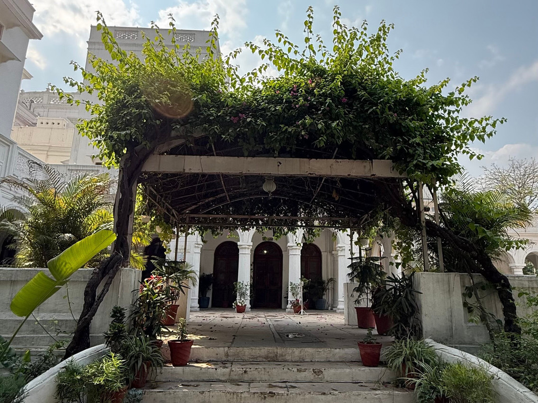 尼姆拉纳斯-凉亭宫酒店主图