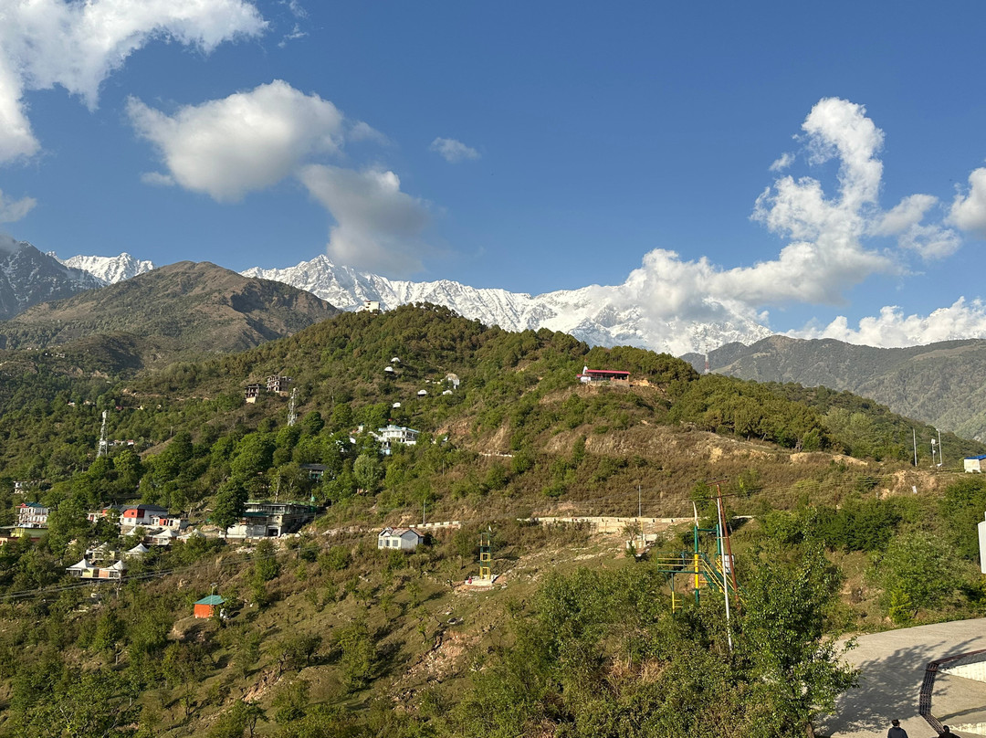 胡斯塔高山度假酒店主图