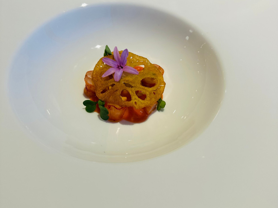 尼瓦利亚花园酒店主图