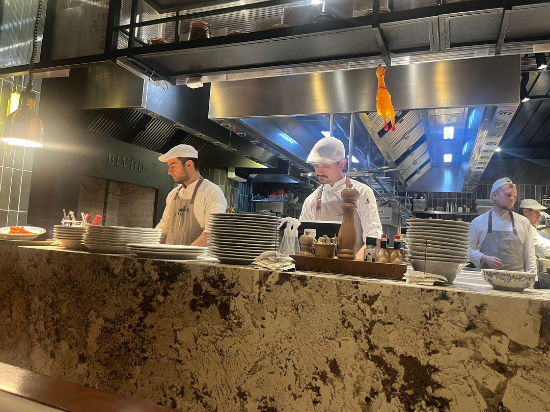 Boulevard Restaurant Bakery