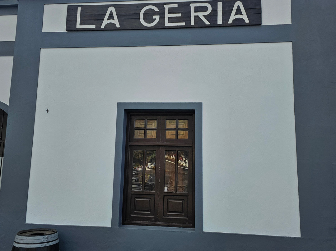 Wine Tours Lanzarote-卡门港必去景点