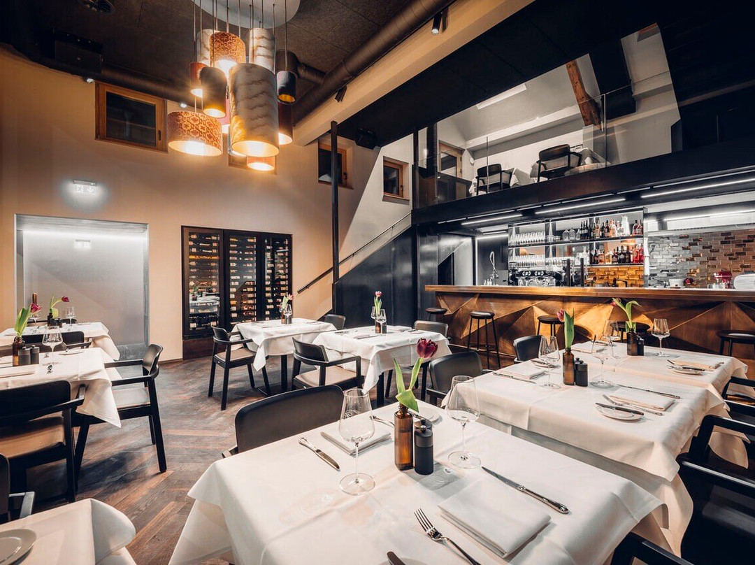 Bellucci Restaurant & Bar