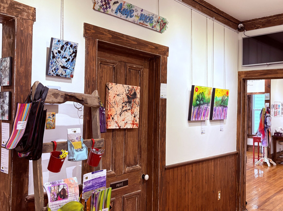Galerie Mp Tresart-Durham Sud必去景点