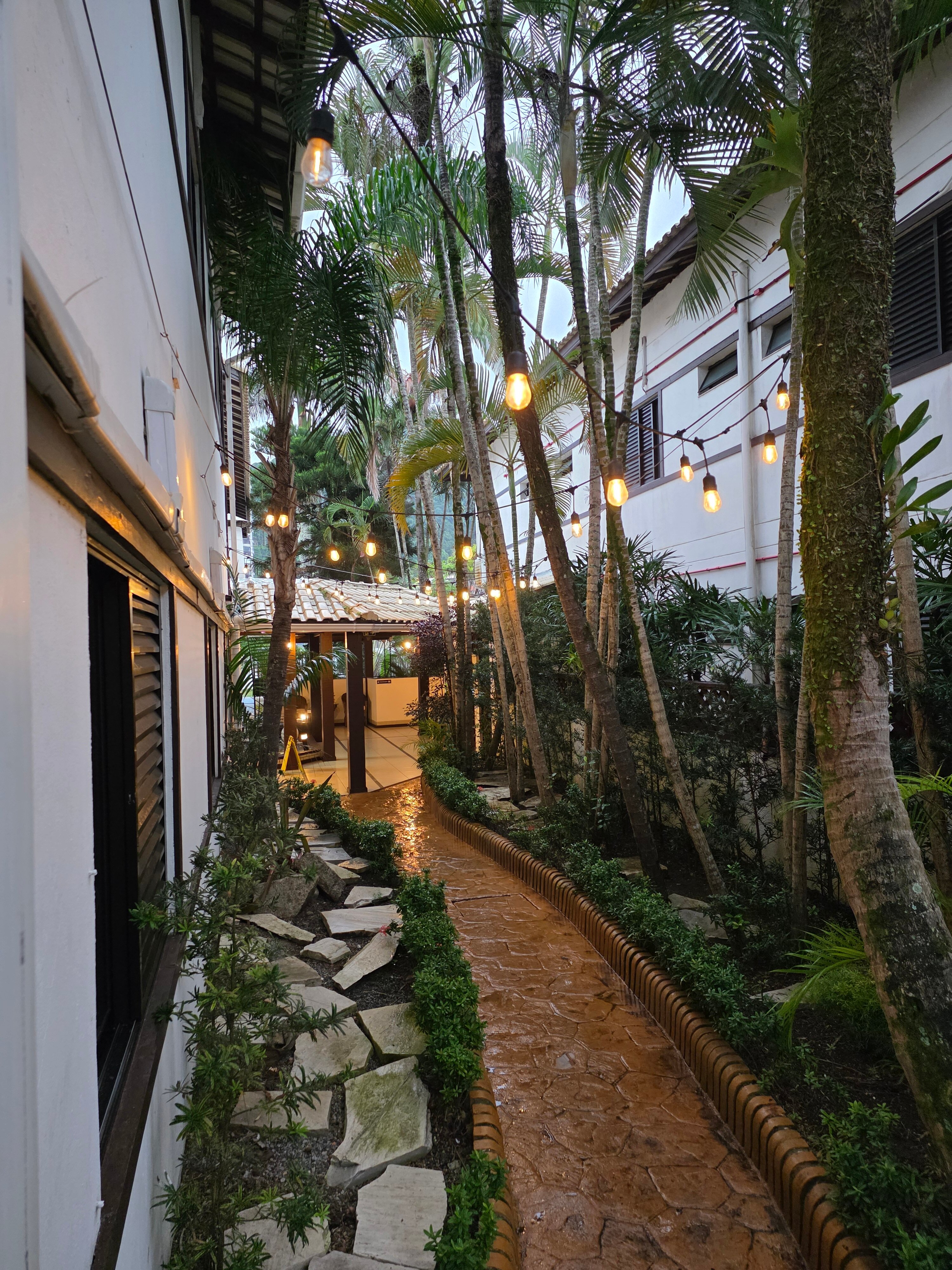 哈斯格若慈安酒店-旅行者