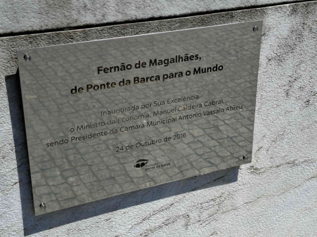 Monumento A Fernão De Magalhães