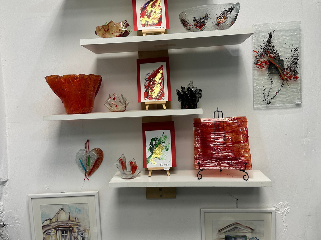 Green Door - Gallery & Art Gift Shop-Dorcol必去景点
