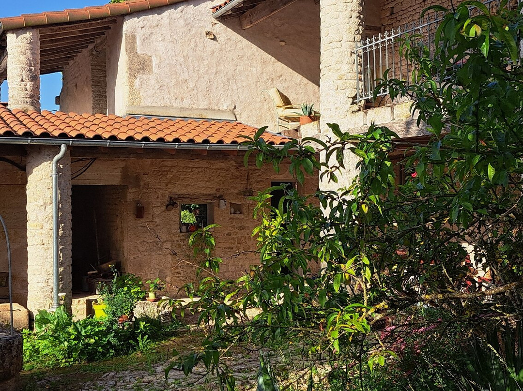 Les Chambres Du Hameau De Sainte Mégrine主图