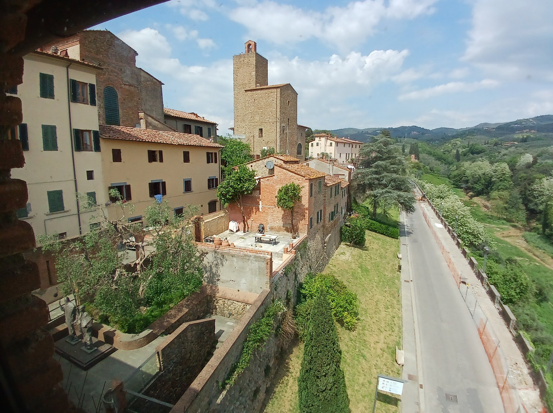 Castello Dei Conti Guidi-芬奇必去景点