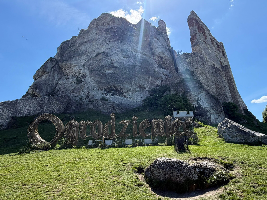 Ogrodzieniec Castle-Ogrodzieniec必去景点