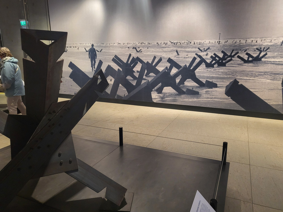 Normandy Visitors Center-滨海科勒维尔必去景点