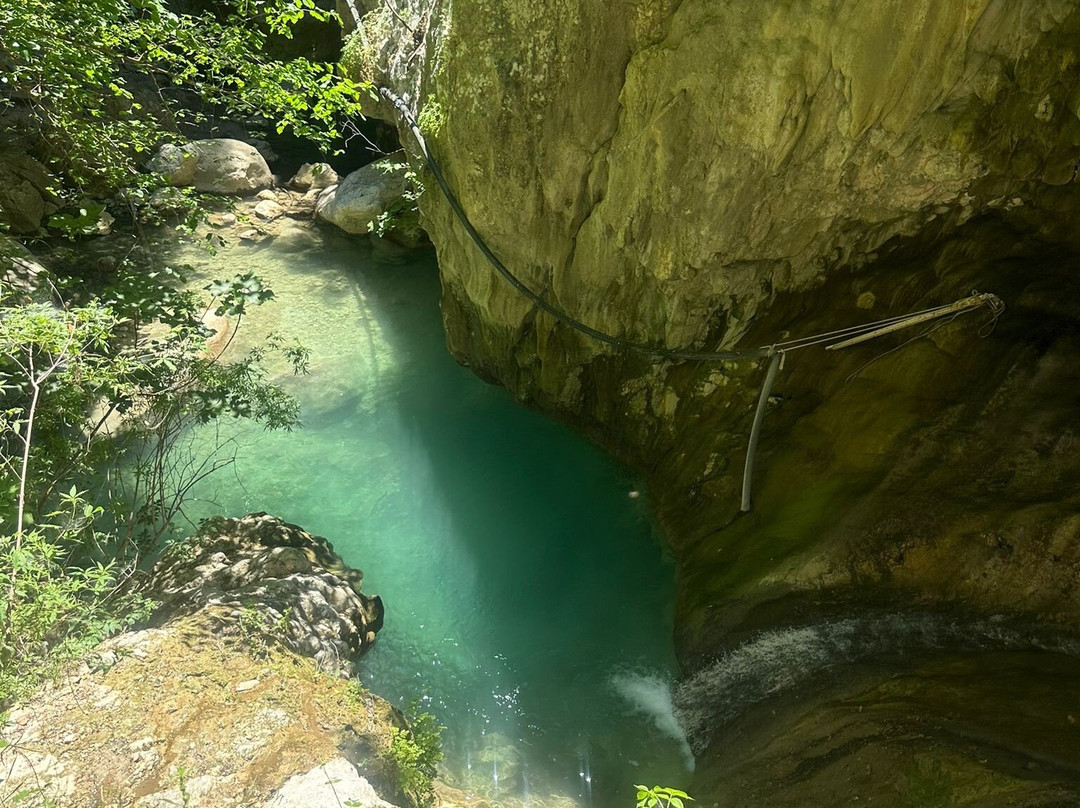 Nydri Waterfalls-Nidri必去景点
