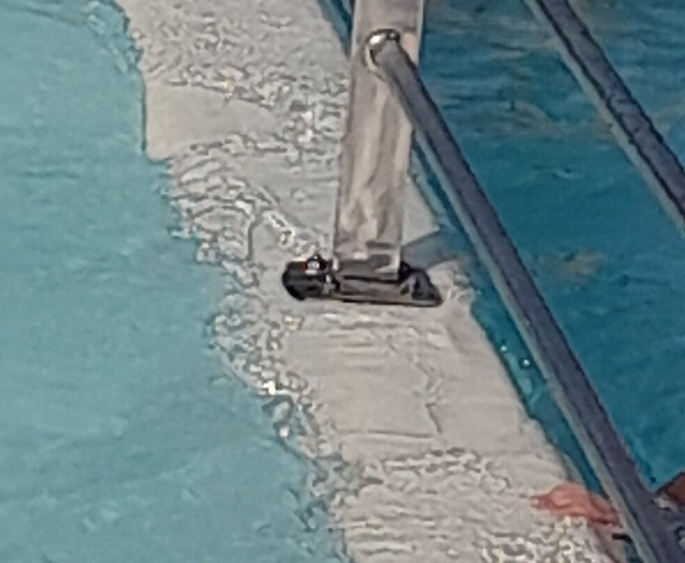 Piscina uisp montà-Monta必去景点