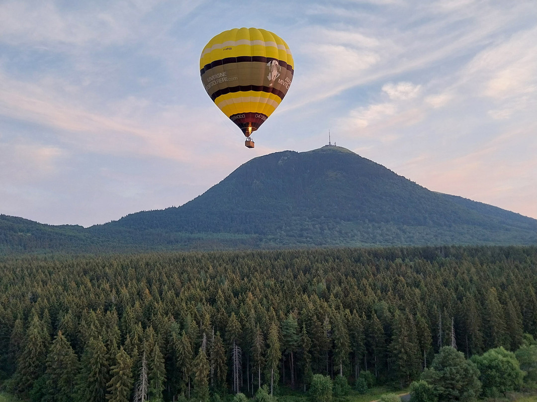 Auvergne Montgolfieres-Chambon-sur-Lac必去景点
