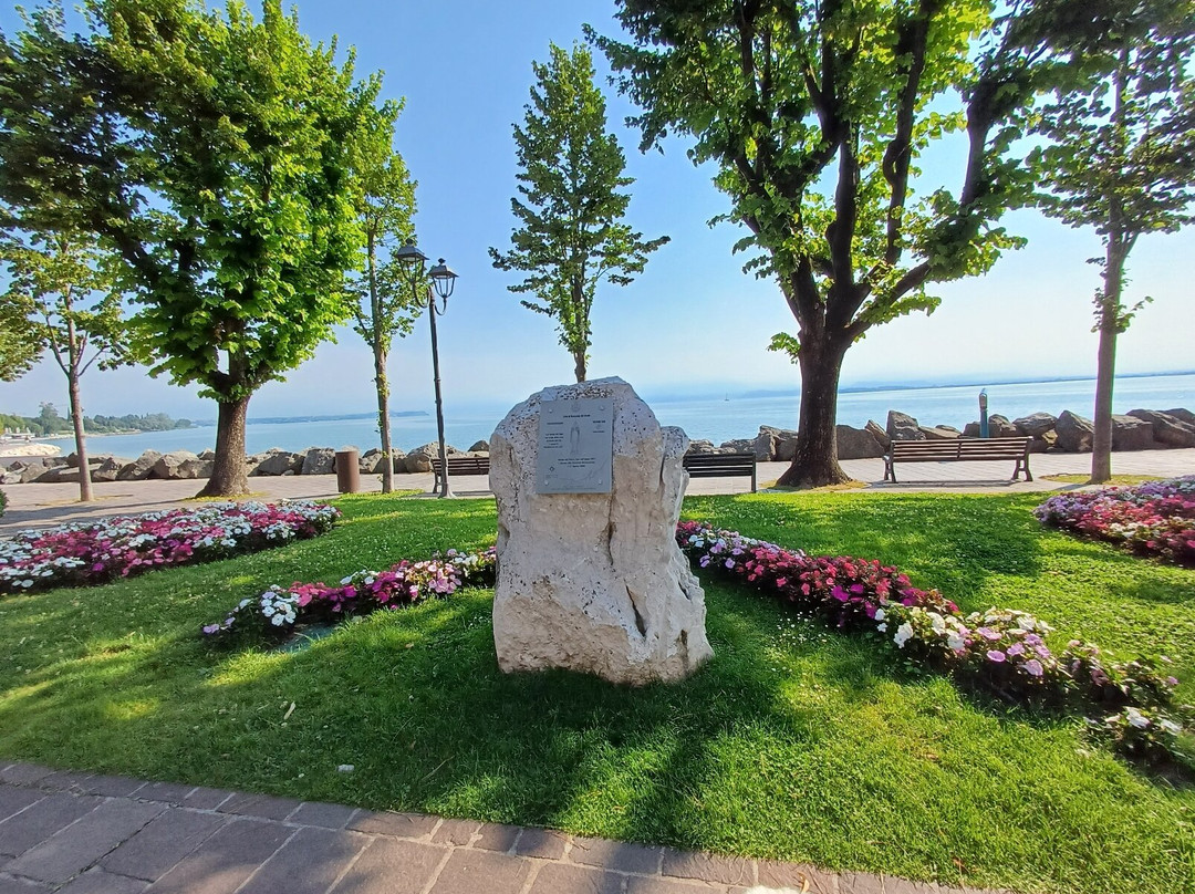 Lungolago Di Desenzano Del Garda-代森扎诺-德尔加达必去景点