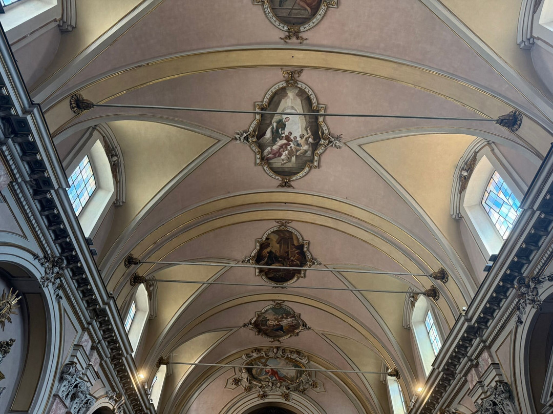 Chiesa di San Leonardo-贝加莫必去景点