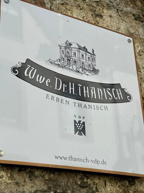 Weingut Witwe Dr. H. Thanisch-贝恩卡斯特尔－屈斯必去景点