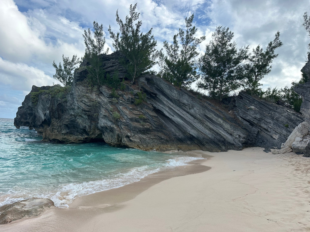 Jobson's Cove Beach-Warwick Parish必去景点
