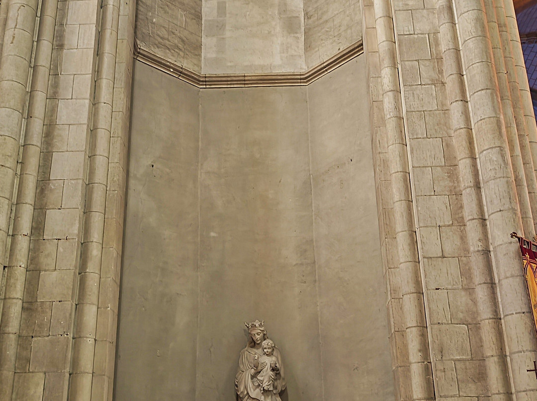Eglise Saint Georges-Saint-Georges-de-Montaigu必去景点
