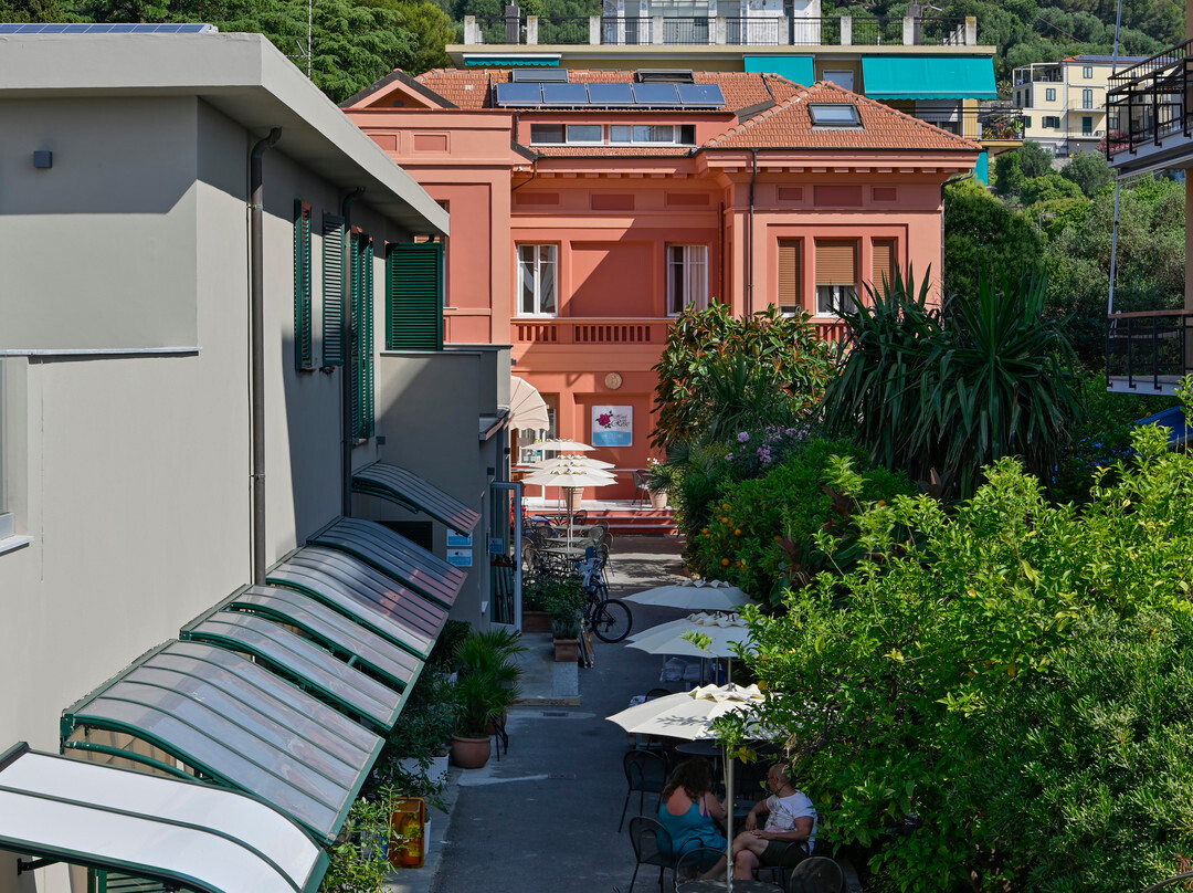 San Bartolomeo al Mare酒店住宿-黛勒洛斯酒店