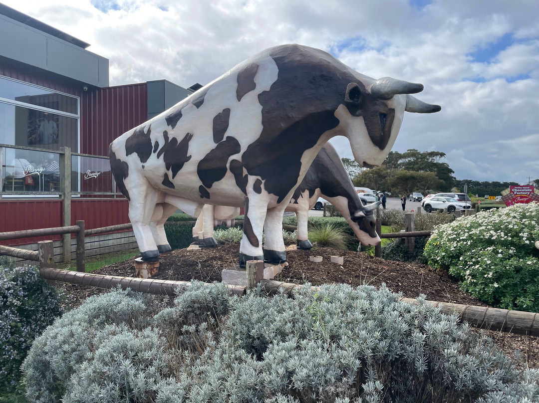 The Big Cows Statue