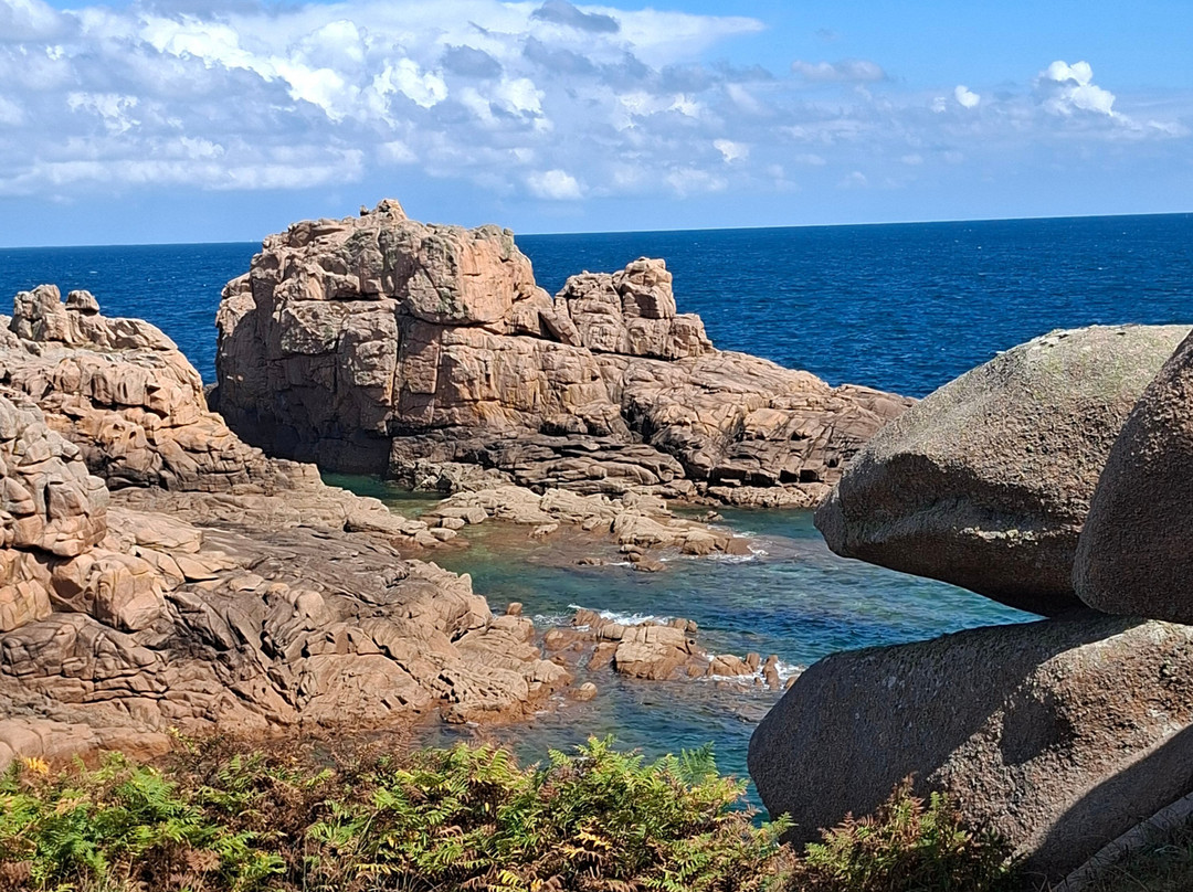 Ploumanac'h LIghthouse-Ploumanac'h必去景点