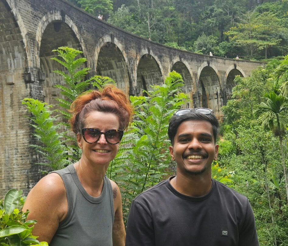 See Sri Lanka Tours-康提必去景点