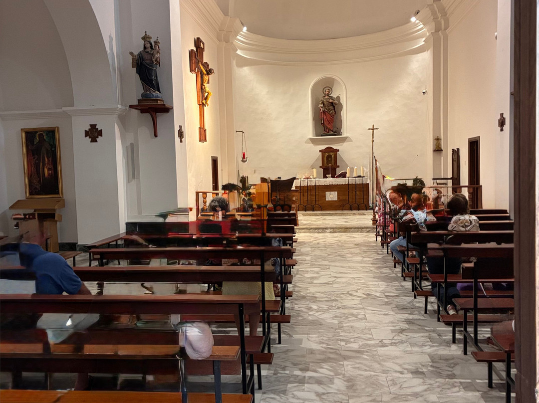 Church of Saint Theresa-圣特雷莎加卢拉必去景点