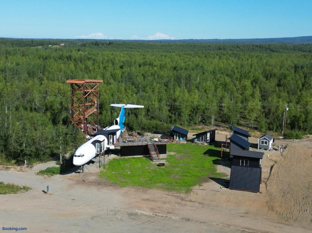 FLY8MA Pilot Lodge