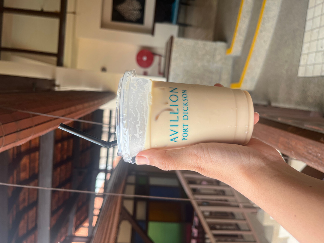 雅维林海中天酒店主图