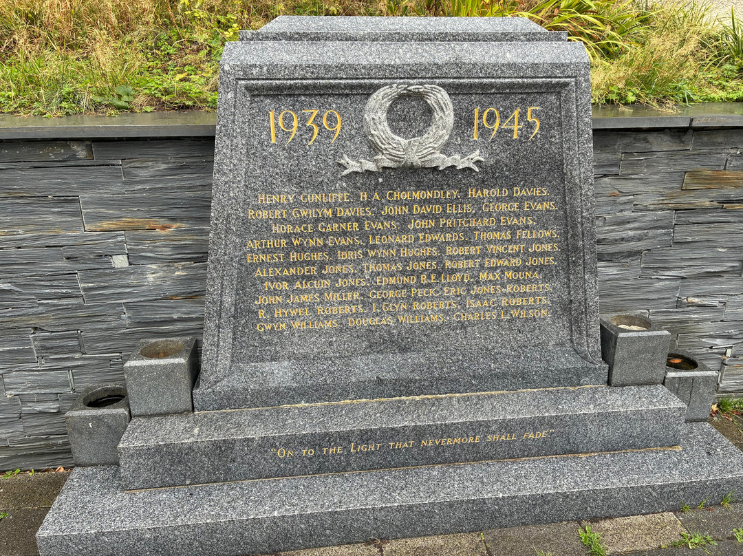 Llangollen War Memorial-兰戈伦必去景点